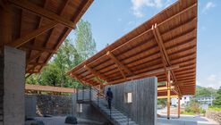 Multifunctional Service Center of Liuba Mountain Scenic Area / Shulin Architectural Design